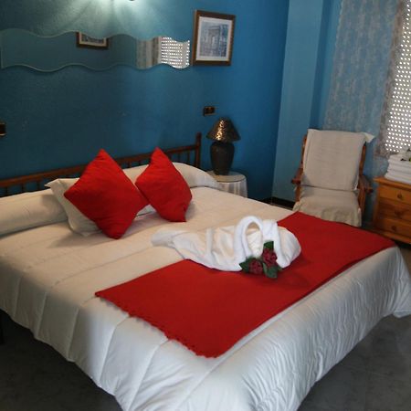 Hotel Vazquez Diaz Nerva Екстериор снимка