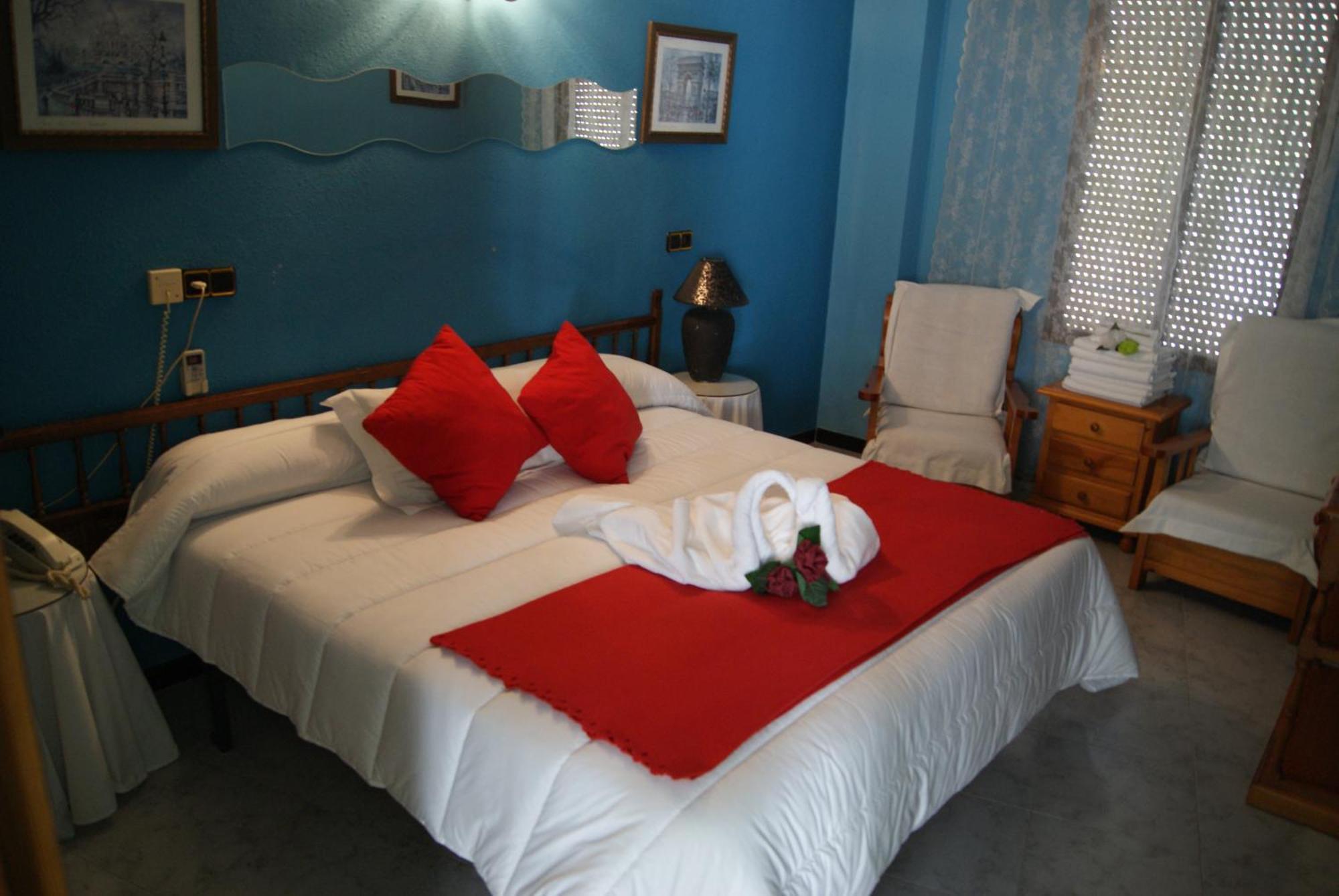 Hotel Vazquez Diaz Nerva Екстериор снимка